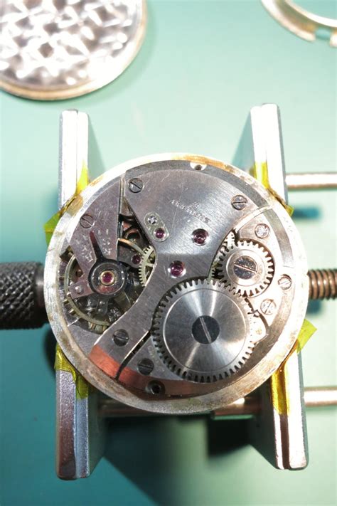 Breitling hand wound movements